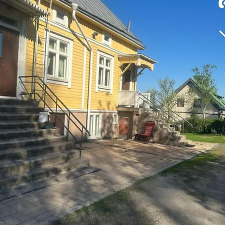 Yksioe Laehellae Kupittaa Rautatieasemaa 아파트 투르쿠