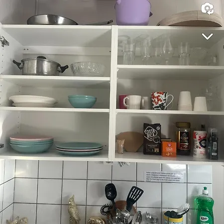 Yksioe Laehellae Kupittaa Rautatieasemaa * 투르쿠