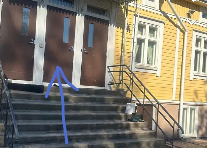 Yksioe Laehellae Kupittaa Rautatieasemaa *